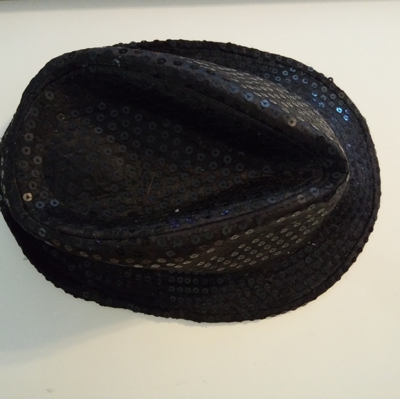 🎩Fedor🧙♂ for you 1 for your 🐕PET Black sequins ( just too cute 4 you & them) - Picture 8 of 11